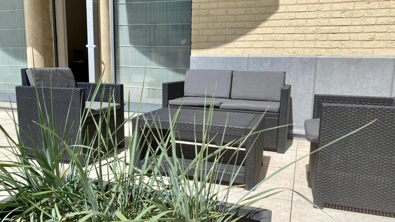 Deluxe Apartment With Shared Pool Ostende Exterior foto